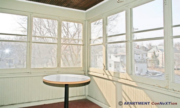 Lower Level Screen Porch