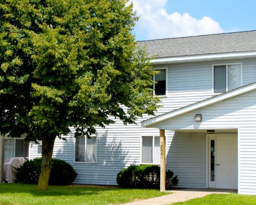 625 Amy Drive Holmen