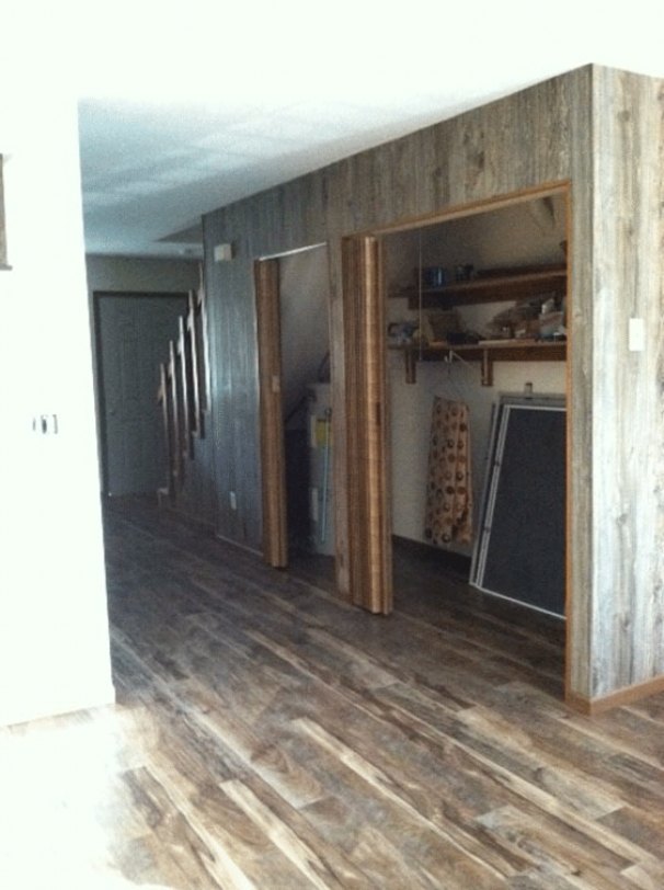 Entry Hallway - Stairway, Laundry, Closet