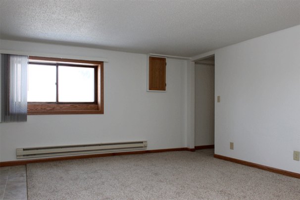 Spacious 15x18 Living Room