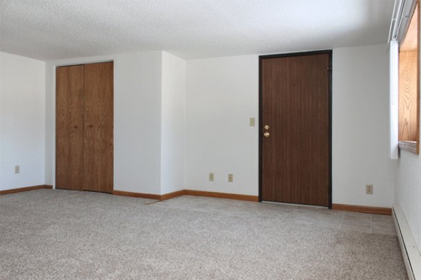 Spacious 15x18 Living Room