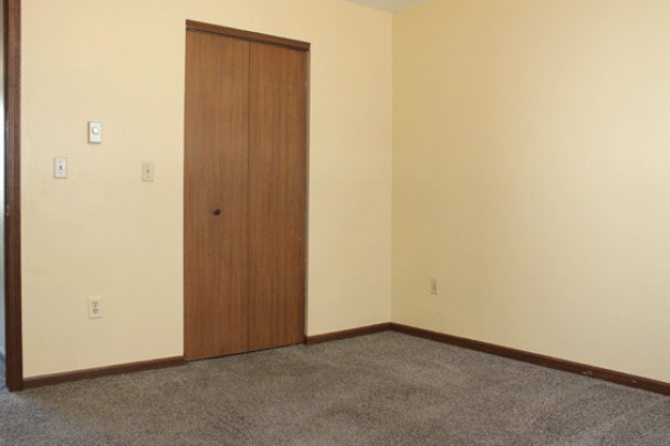 Bedroom 1 Walk-In Closet