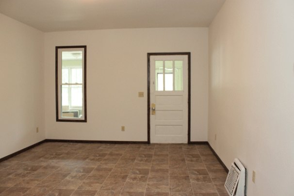 Dining Room (Enclosed Porch Access)