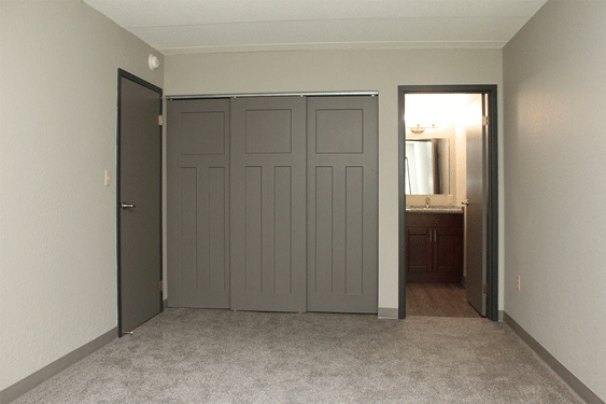 Master with 1/2 Bathroom Option