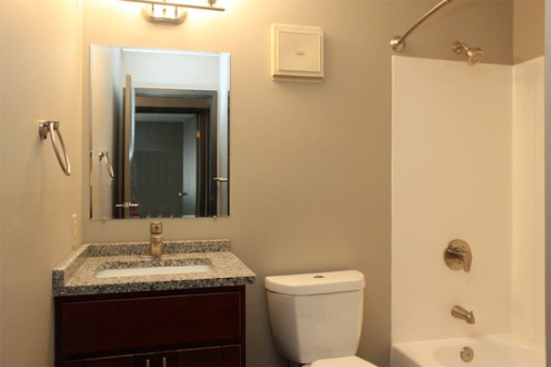 Full Bathroom (Cherry Option)