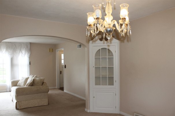 Dining Room Built-In China Hutch