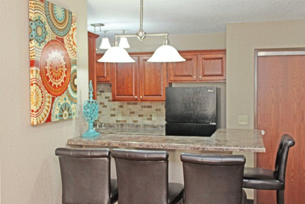 Kitchen Breakfast Bar