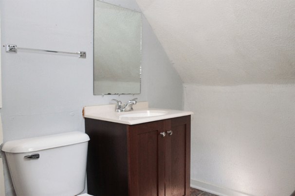 Half Bathroom (Main Floor)