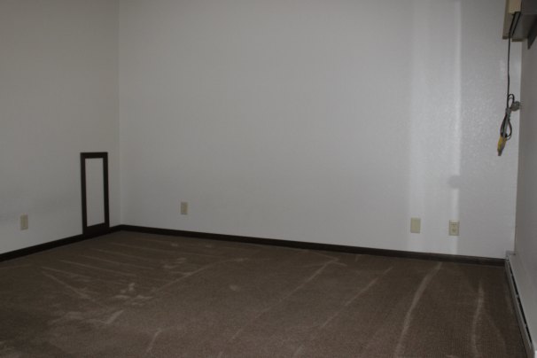 Queen Master Bedroom