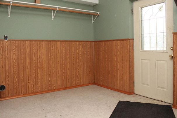 Laundry / Mud Room (off Kitchen)