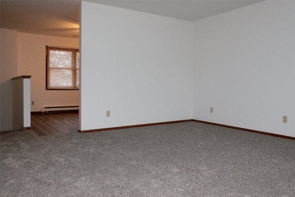 Living Room to Kitchen Dinette Area