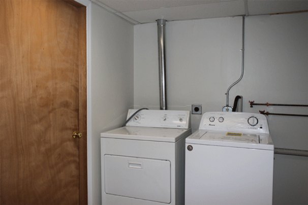 Laundry (Washer / Dryer included)