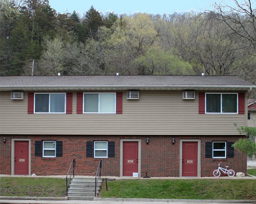 3827 Cliffside Drive La Crosse