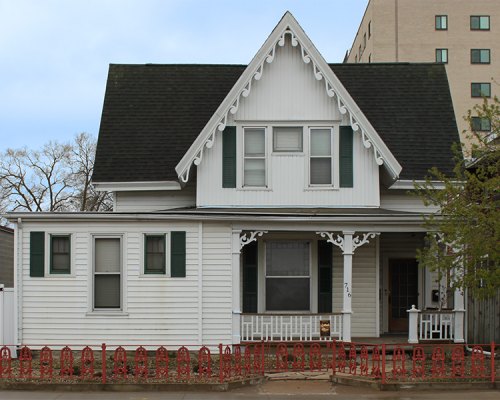 714 Cass Street La Crosse