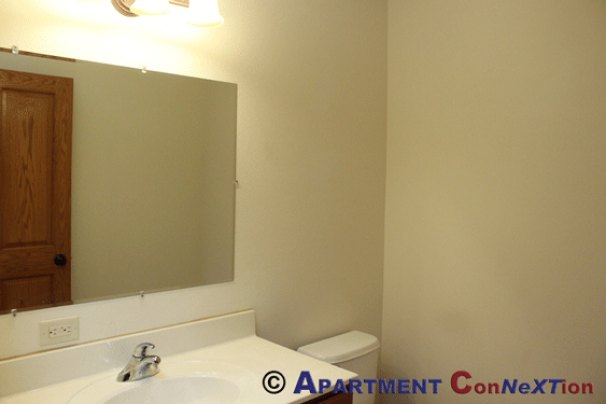 1/2 Bathroom (main floor)