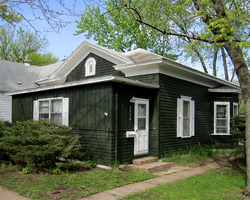 1516 Charles Street La Crosse