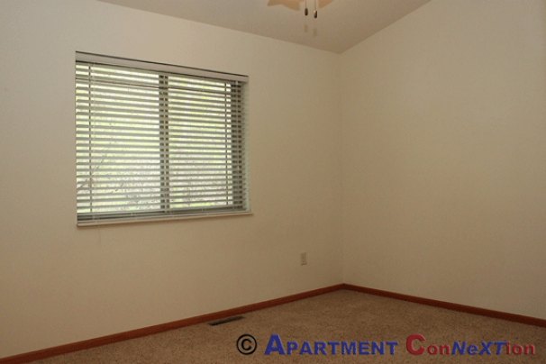 Bedroom 2 (upper level)