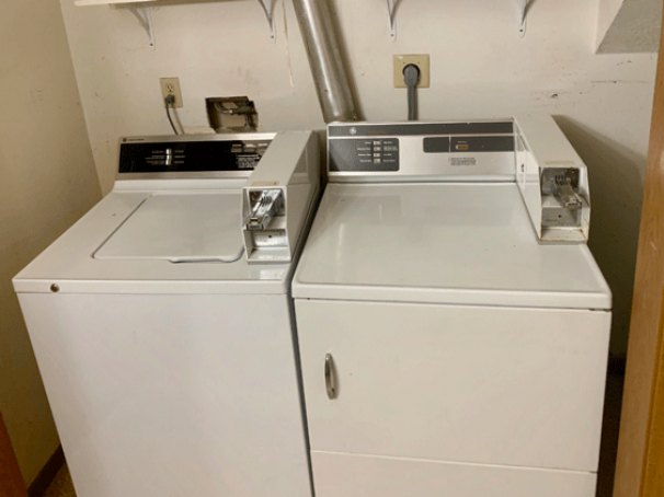 Washer/Dryer in Unit