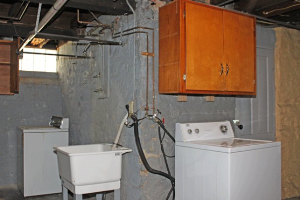 Washer/Dryer in Basement