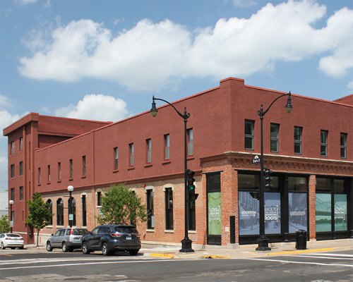 225 State Street #17 La Crosse