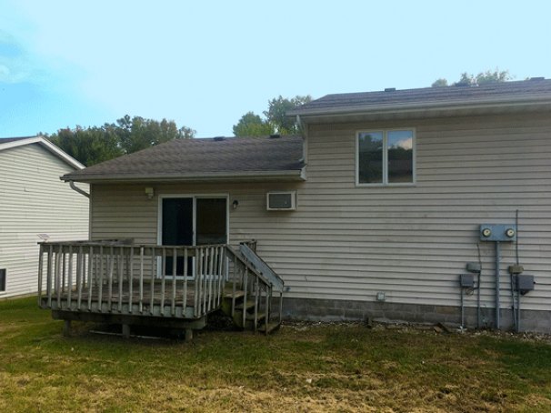 Large Deck Overlooking Back Yard