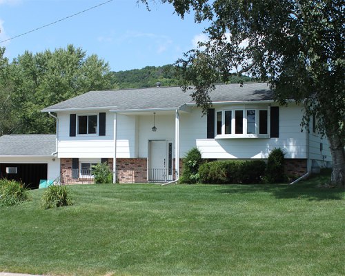 604 Riverview Avenue La Crescent MN