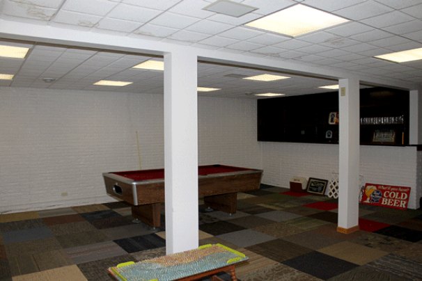 Recreation Room (includes pool table)