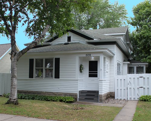 1532 Charles Street La Crosse