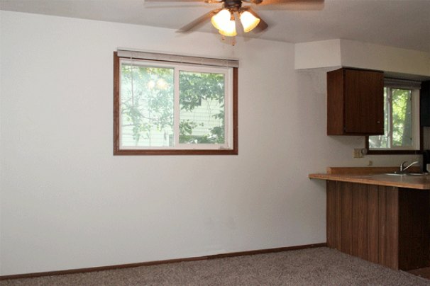 Dining Area / Snack Bar Counter