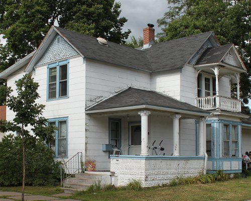 321 4th Avenue South Onalaska