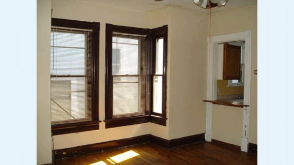 Living Room - Kitchen Pass-Throught