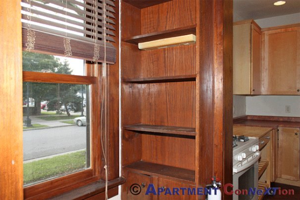 Butler Pantry (between Kitchen and Dining Room)