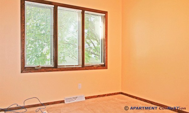 Bedroom 3 (middle level)