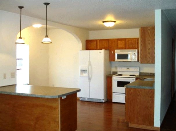 Kitchen with Snack Bar