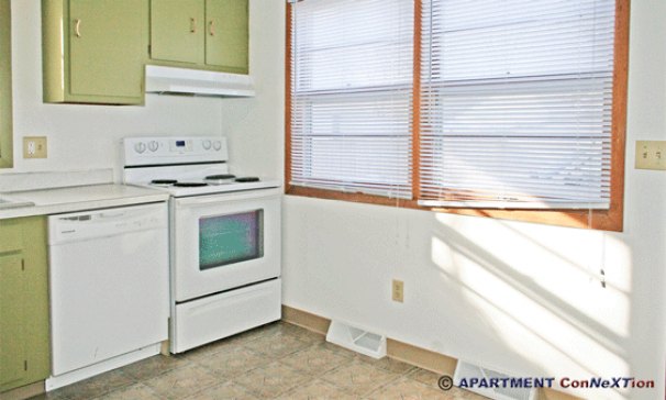 Kitchen Dinette Area