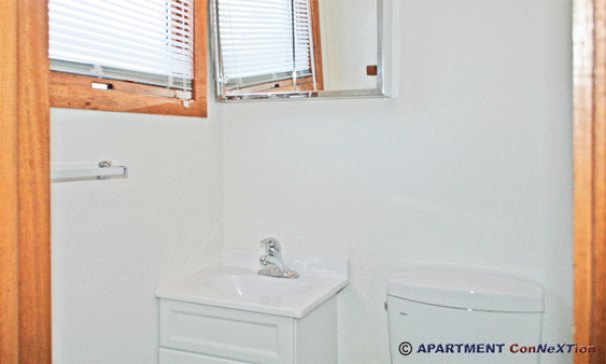 Main Floor 1/2 Bathroom