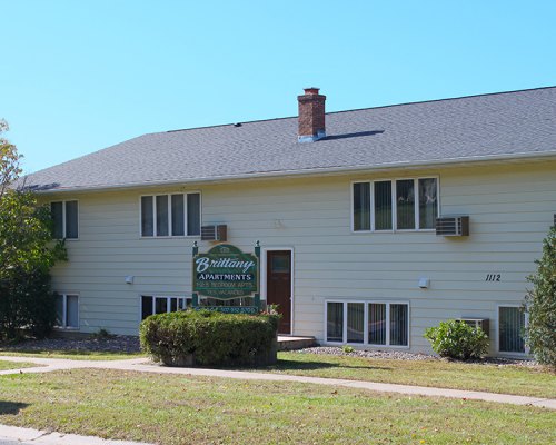 1112 Oakview Drive St Charles MN