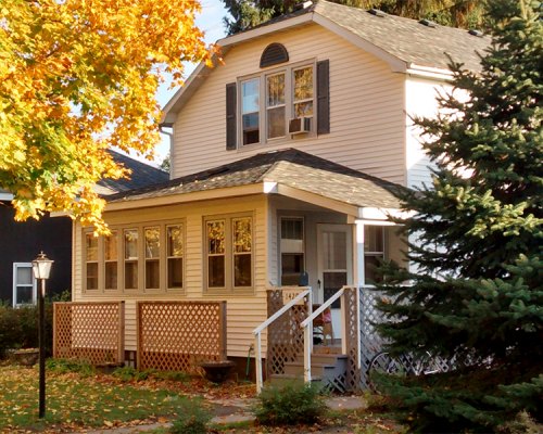 1420 Ferry Street La Crosse