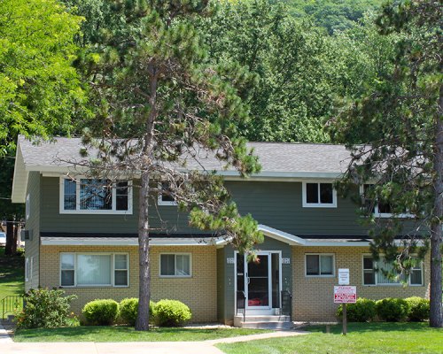 3841 Cliffside Place La Crosse