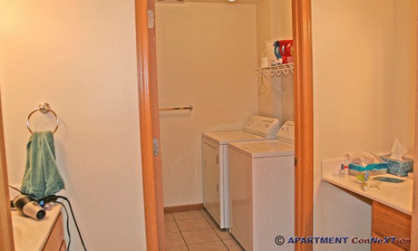 Double Sink Compartmentalized Bathroom