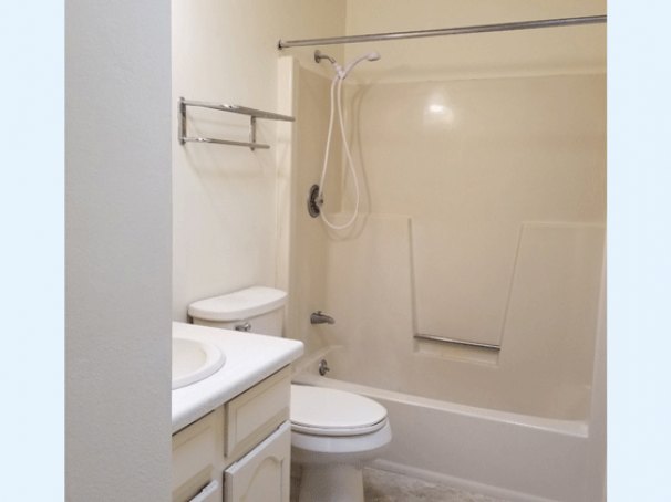 Bathroom with Full Tub/Shower