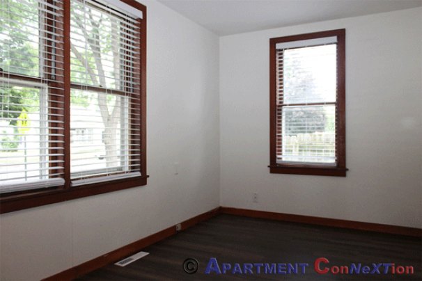 Bedroom 3 or Den/Study/Office