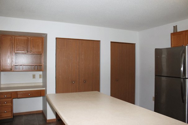 Kitchen with Closet, Pantry, Built-In Desk