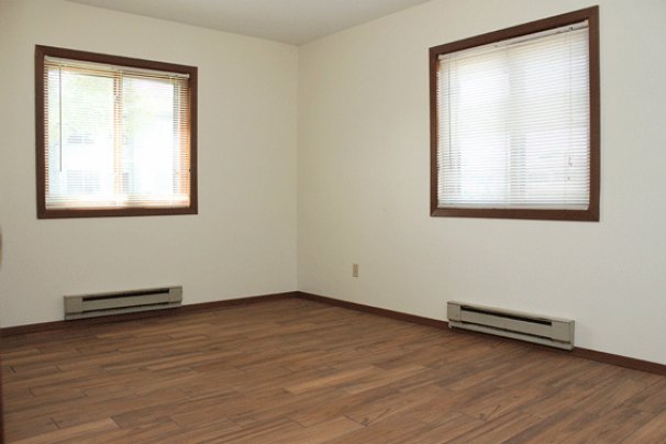 King Corner Bedroom