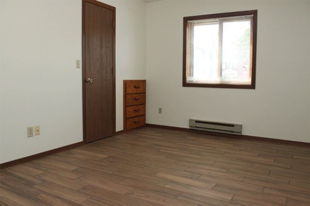 King Corner bedroom