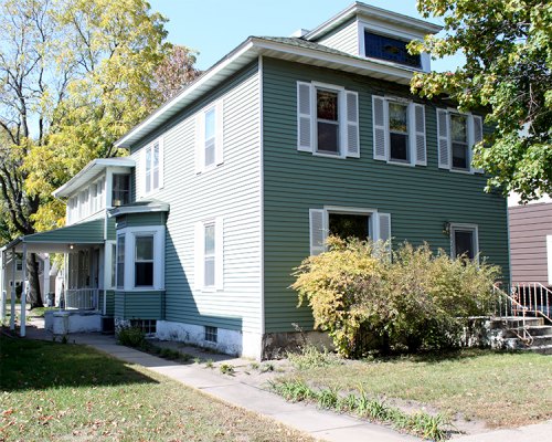 1509 Charles Street La Crosse