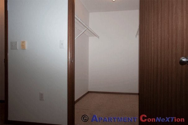 Bedroom 1 Walk-In Closet