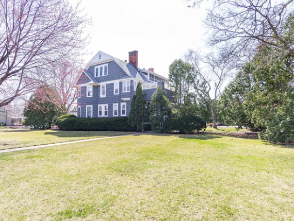 Rear Exterior - Huge Back Yard