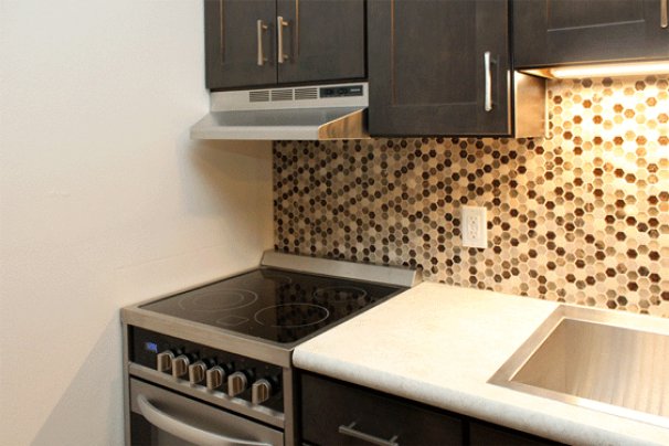 Full 4-Burner Smooth-Top Stove/Oven