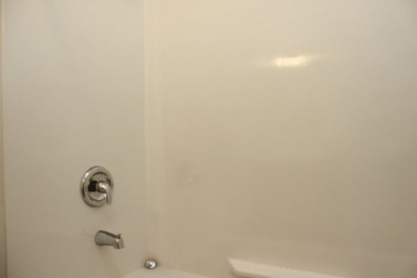Bathroom Tub/Shower
